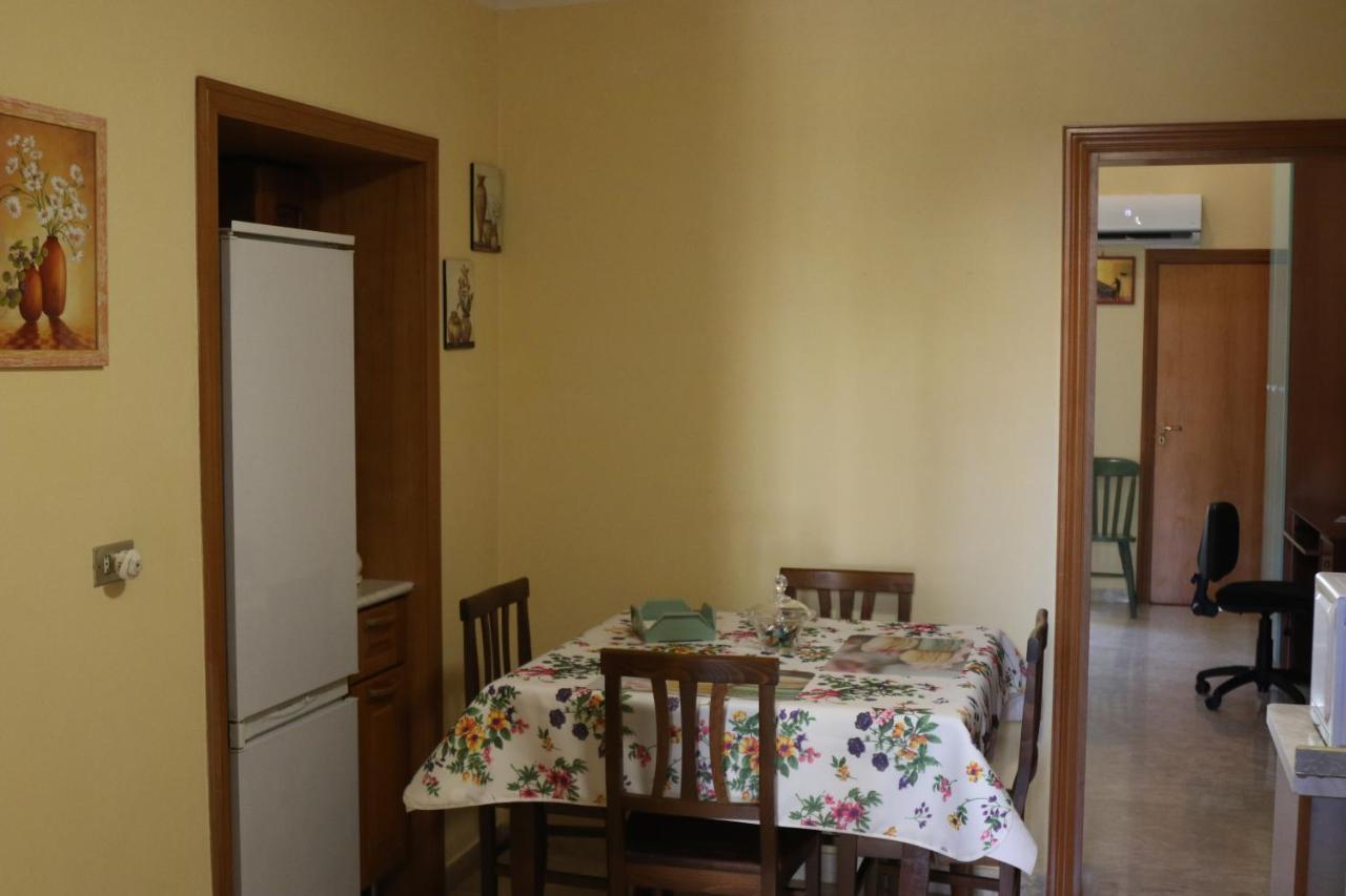 Holiday House Nel Cuore Di Bari Exterior photo