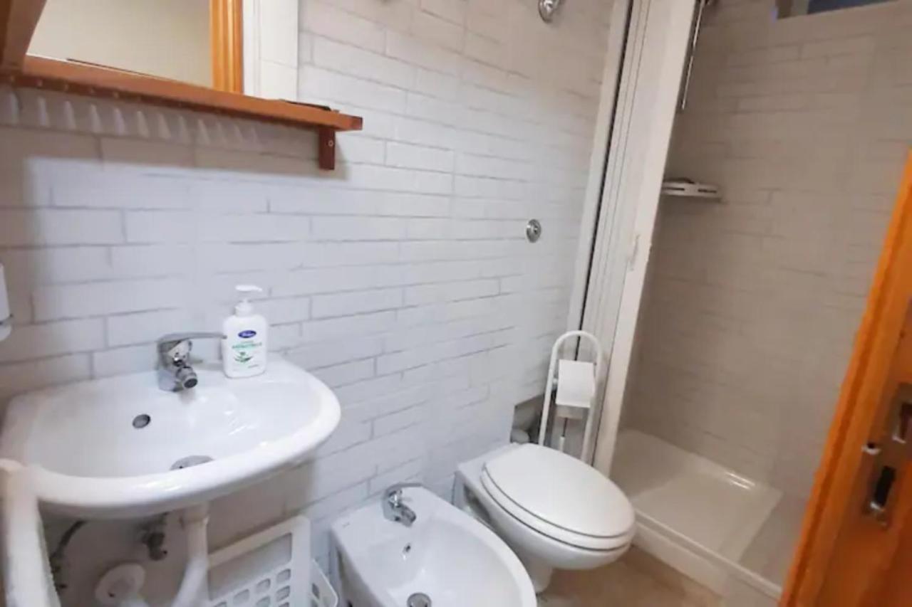 Holiday House Nel Cuore Di Bari Exterior photo